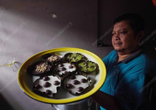 KUIH TIGA BERANAK