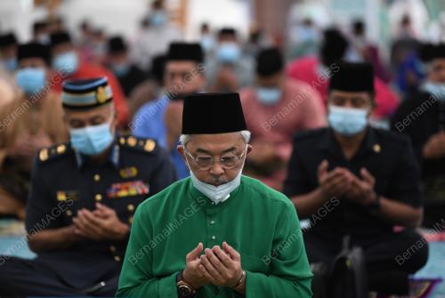 AL-SULTAN ABDULLAH RI'AYATUDDIN AL-MUSTAFA BILLAH