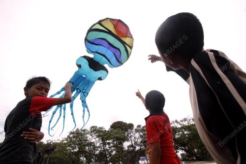 FESTIVAL LAYANG-LAYANG