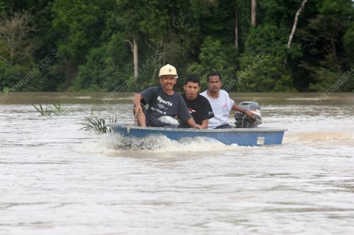 PH08_01022011_BANJIR