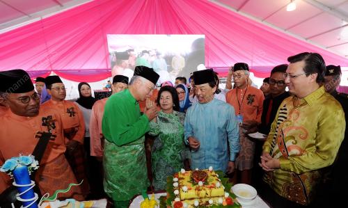 PH08_02082015_PM_RAYA
