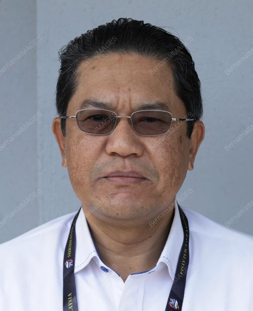 DATUK IKMALRUDIN ISHAK