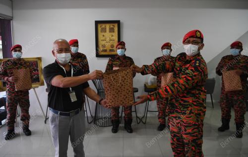 HARI BOMBA DAN PENYELAMAT