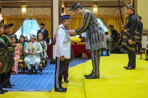TENGKU HASSANAL IBRAHIM ALAM SHAH AL SULTAN ABDULLAH