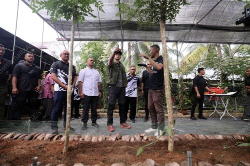 TENGKU HASSANAL IBRAHIM ALAM SHAH