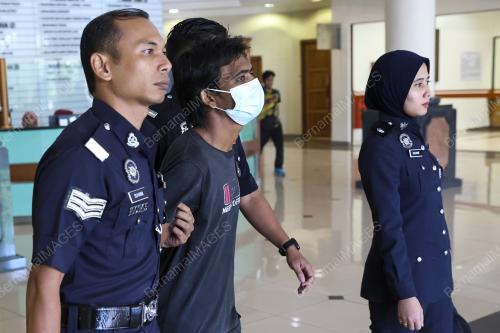 DIPENJARA LAPAN BULAN AKIBAT CEDERAKAN ANGGOTA POLIS