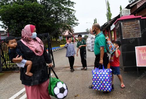 SEKOLAH TUTUP