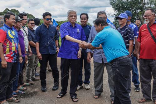 DATUK SERI ISMAIL SABRI YAAKOB