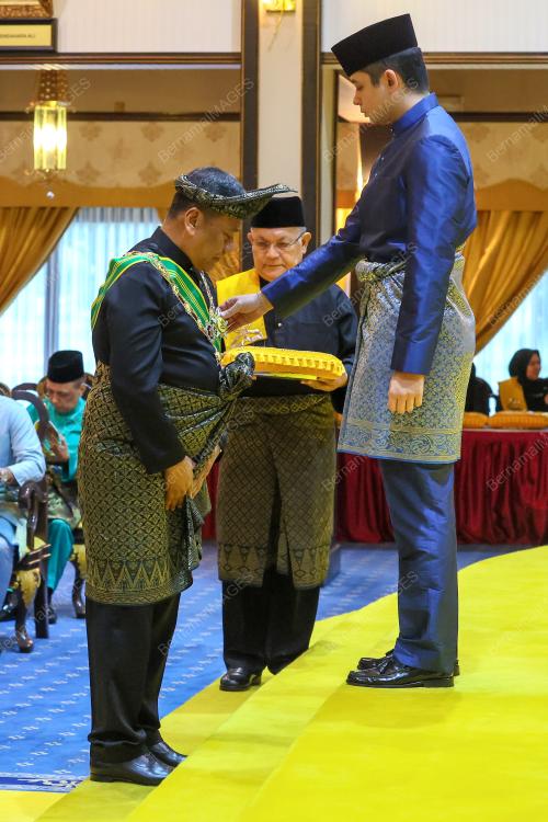 TENGKU HASSANAL IBRAHIM ALAM SHAH AL SULTAN ABDULLAH