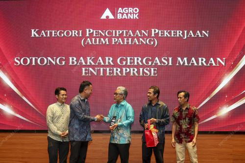 DATUK TENGKU AHMAD BADLI SHAH RAJA HUSSIN