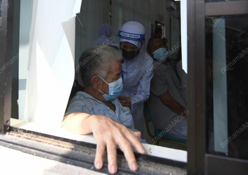 ASNAF MENERIMA SUNTIKAN VAKSIN COVID-19