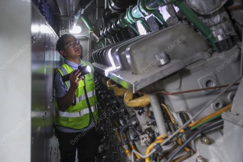 PELUANG JADI PEMBANTU LOKOMOTIF ECRL
