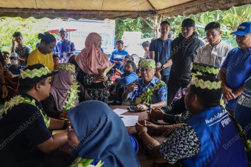 DATUK SERI ISMAIL SABRI YAAKOB