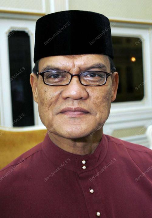 ADNAN YAAKOB