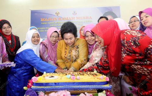 PH08_15012012_ROSMAH