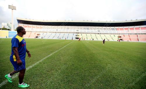 PH08_16102014_BOLA