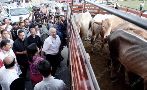 MOHD NAJIB TUN ABDUL RAZAK