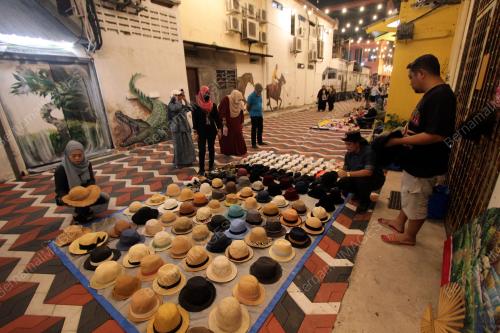 KUANTAN ARTSTREET MERIAH
