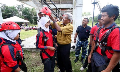 ABDUL HADI AWANG KECHIL