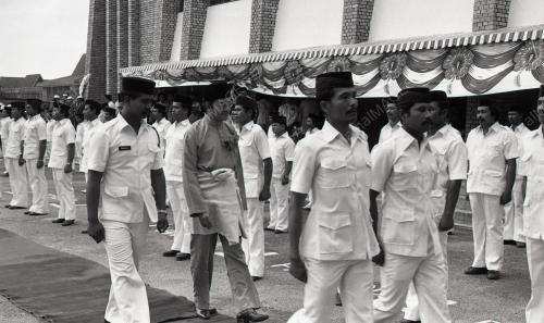 DR. MAHATHIR MOHAMAD