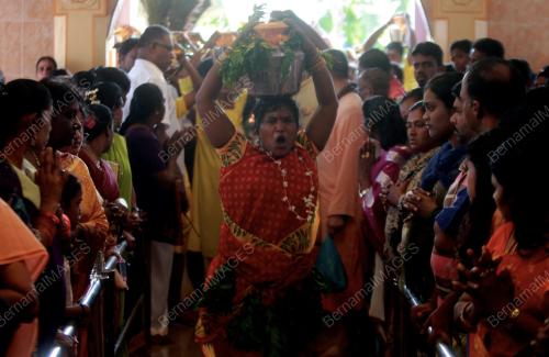 PH08_20012011_THAIPUSAM