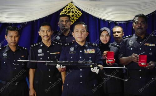 PH08_20062019_POLIS