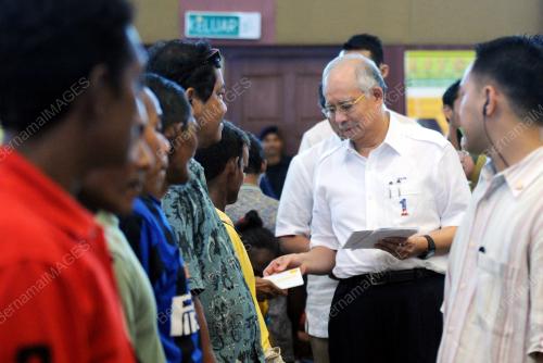 DATUK SERI MOHD NAJIB TUN ABDUL RAZAK