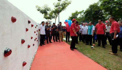 PH08_20122017_KEBERSIHAN_BN201712194471