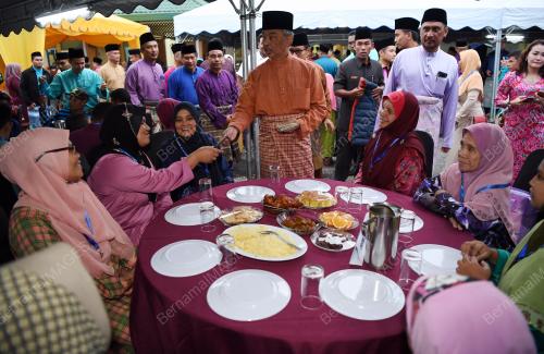 PH08_23052018_BERBUKA