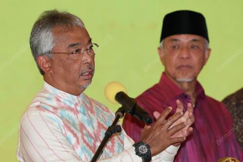 AL-SULTAN ABDULLAH RI'AYATUDDIN AL-MUSTAFA BILLAH SHAH