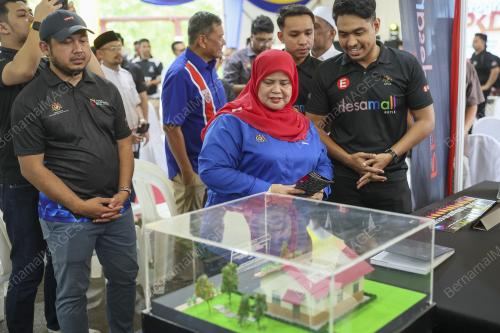 DATUK RUBIAH WANG