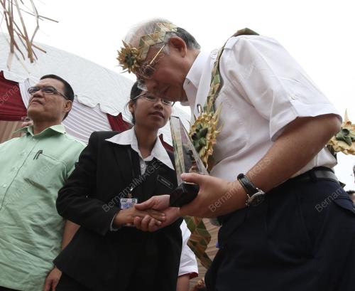 NAJIB TUN RAZAK