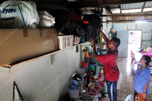 PH08_24112015_BANJIR