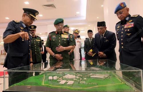 AL SULTAN ABDULLAH RI'AYATUDDIN AL MUSTAFA BILLAH SHAH