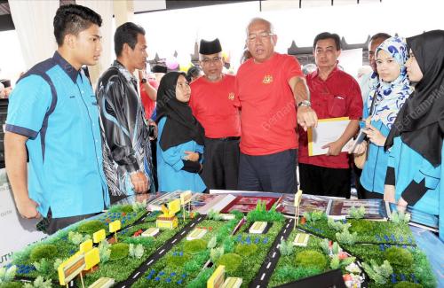 PH08_26112016_MAHDZIR