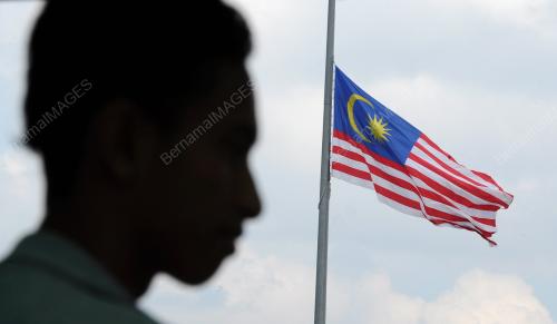 PH08_29052014_BENDERA