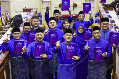 DATUK SERI WAN ROSDY WAN ISMAIL