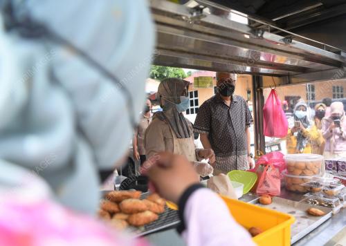 DATUK SERI ISMAIL SABRI YAAKOB