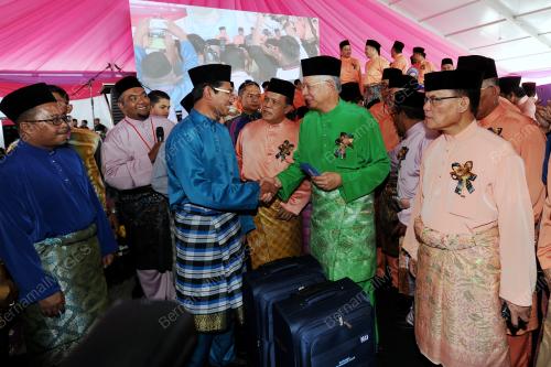 PH09_02082015_PM_RAYA