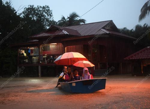 PH09_03012018_BANJIR