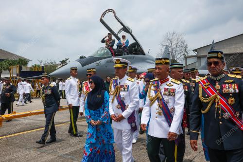 TAN SRI AFFENDI BUANG