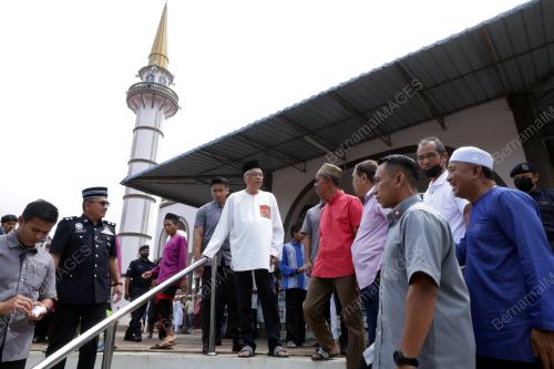 DATUK SERI ISMAIL SABRI YAAKOB