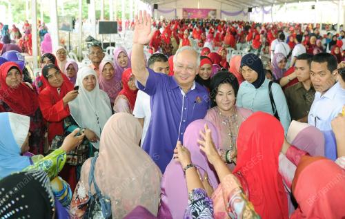 PH09_07042012_PM_SATU_AZAM