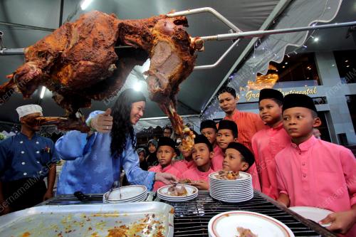 PH09_07072014_BERBUKA