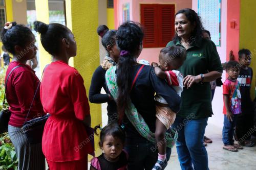 ORANG ASLI DAPATKAN DOKUMEN PENGENALAN DIRI