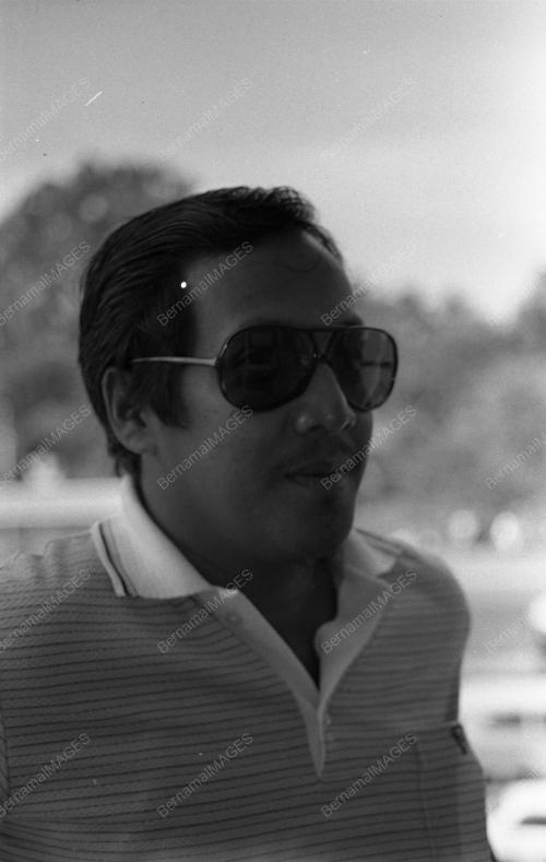 PENAMAAN CALON