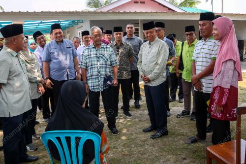 AL-SULTAN ABDULLAH RI'AYATUDDIN AL-MUSTAFA BILLAH SHAH