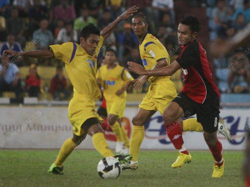 BOLA SEPAK LIGA SUPER