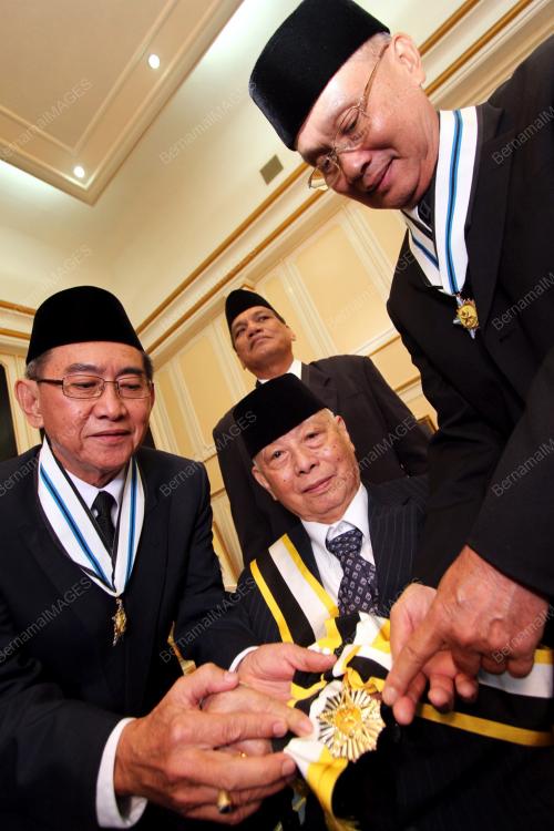 SULTAN PAHANG SULTAN AHMAD SHAH