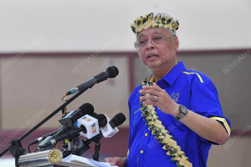 DATUK SERI ISMAIL SABRI YAAKOB